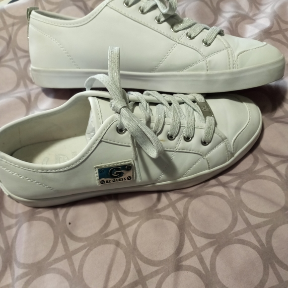 BY GUESS - Picture 3 of 4